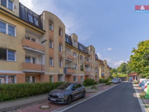 Prodej bytu 2+kk, Aš, Hlavní, 43 m2