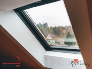 Prodej rodinného domu, Litohlavy, 340 m2