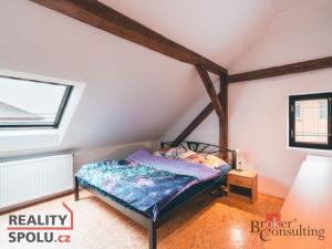 Prodej rodinného domu, Litohlavy, 340 m2