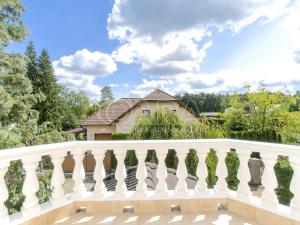 Prodej rodinného domu, Mukařov - Srbín, Nad Požárem, 290 m2
