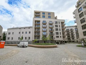 Pronájem bytu 1+kk, Brno, Bratislavská, 35 m2