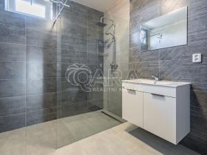 Prodej rodinného domu, Králův Dvůr - Levín, Na Lucberku, 98 m2