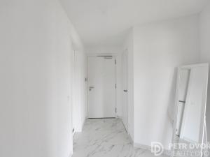 Pronájem bytu 2+kk, Praha - Karlín, Sokolova, 58 m2