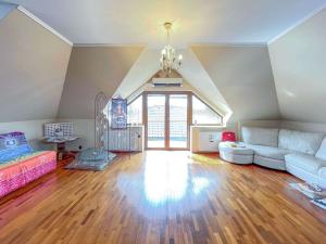 Prodej rodinného domu, Klínec, 345 m2