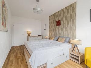Pronájem bytu 2+kk, Ostrava, Jantarová, 60 m2