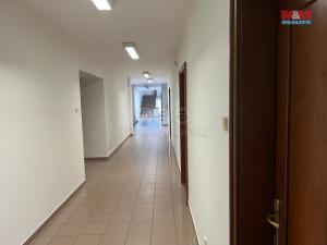 Pronájem kanceláře, Chomutov, Školní, 97 m2