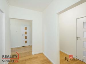 Prodej bytu 3+1, Praha - Modřany, Urbánkova, 76 m2