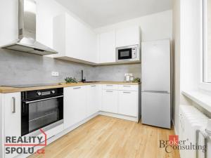 Prodej bytu 2+1, Praha - Modřany, Klostermannova, 53 m2