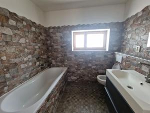 Prodej rodinného domu, Bašť, Okružní, 160 m2