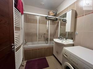 Pronájem bytu 2+kk, Karlovy Vary, Jateční, 46 m2
