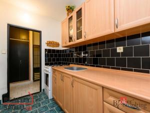 Prodej bytu 2+1, Plzeň - Doubravka, Ke Špitálskému lesu, 58 m2