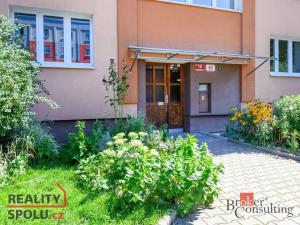 Prodej bytu 2+1, Plzeň - Doubravka, Ke Špitálskému lesu, 58 m2