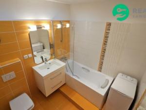 Prodej bytu 1+kk, Karlovy Vary - Stará Role, Okružní, 41 m2