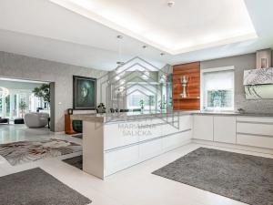 Prodej vily, Zeleneč, Štefánikova, 540 m2