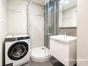 Pronájem bytu 1+kk, Praha - Háje, Výstavní, 33 m2