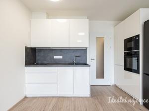 Pronájem bytu 1+kk, Praha - Háje, Výstavní, 33 m2