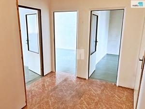 Prodej bytu 3+1, Staňkov - Staňkov I, Na Tržišti, 80 m2
