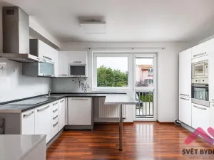Prodej bytu 3+kk, Břežany II, 69 m2