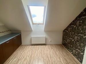 Pronájem bytu 1+kk, Kladno, Školská, 53 m2