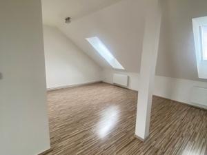 Pronájem bytu 1+kk, Kladno, Školská, 53 m2