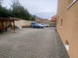 Pronájem bytu 1+kk, Kladno, Školská, 53 m2