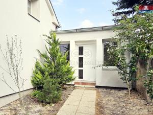 Pronájem bytu 1+kk, Praha - Horní Počernice, Náchodská, 35 m2