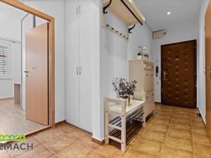 Prodej bytu 3+1, Uherské Hradiště - Mařatice, Sadová, 83 m2