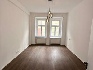 Prodej bytu 2+1, Karlovy Vary, Petřín, 98 m2
