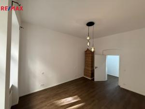 Prodej bytu 2+1, Karlovy Vary, Petřín, 98 m2