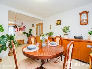 Prodej rodinného domu, Vodochody, 225 m2