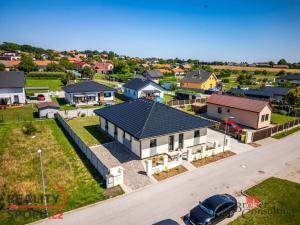 Prodej rodinného domu, Krakovany, 161 m2