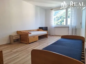 Prodej bytu 2+1, Krupka - Maršov, Karla Čapka, 60 m2