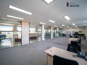 Pronájem kanceláře, Zlín - Prštné, třída Tomáše Bati, 33 m2