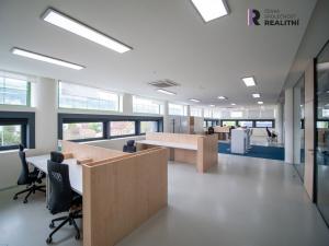 Pronájem kanceláře, Zlín - Prštné, třída Tomáše Bati, 33 m2