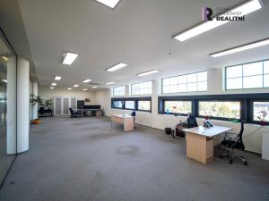 Pronájem kanceláře, Zlín - Prštné, třída Tomáše Bati, 35 m2