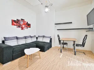 Pronájem bytu 2+kk, Brno - Ponava, Kartouzská, 44 m2