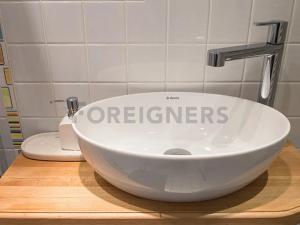 Pronájem bytu 1+kk, Praha, Myslbekova, 25 m2