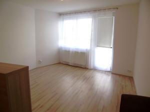 Pronájem bytu 1+kk, Praha, Svitákova, 37 m2