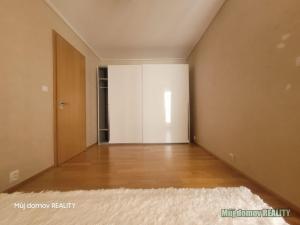 Pronájem bytu 2+kk, Praha - Holešovice, Komunardů, 60 m2