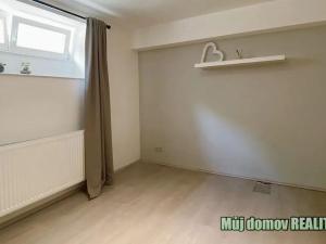 Pronájem bytu 3+kk, Praha - Střešovice, U střešovických hřišť, 95 m2