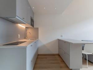 Pronájem bytu 1+kk, Praha - Holešovice, Na Maninách, 25 m2