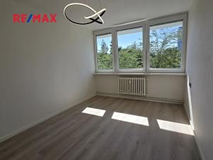 Pronájem bytu 2+kk, Praha - Karlín, Nekvasilova, 40 m2