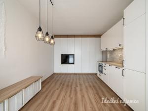 Pronájem bytu 2+kk, Praha - Troja, U Pentlovky, 38 m2