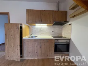 Prodej komerční nemovitosti, Vrchlabí, Dělnická, 177 m2