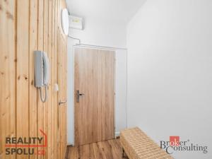 Pronájem bytu 1+kk, Plzeň - Doubravka, Na Dlouhých, 19 m2