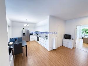 Pronájem bytu 4+kk, Hradec Králové, třída Karla IV., 135 m2