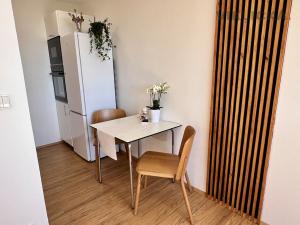 Pronájem bytu 1+kk, Praha - Čimice, Křivenická, 36 m2