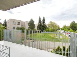 Pronájem bytu 2+kk, Praha - Zličín, Křivatcová, 58 m2