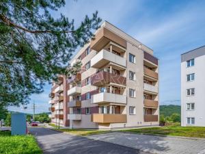 Prodej bytu 2+kk, Jince, Zborovská, 45 m2