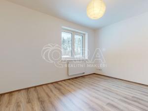 Prodej bytu 2+kk, Jince, Zborovská, 45 m2